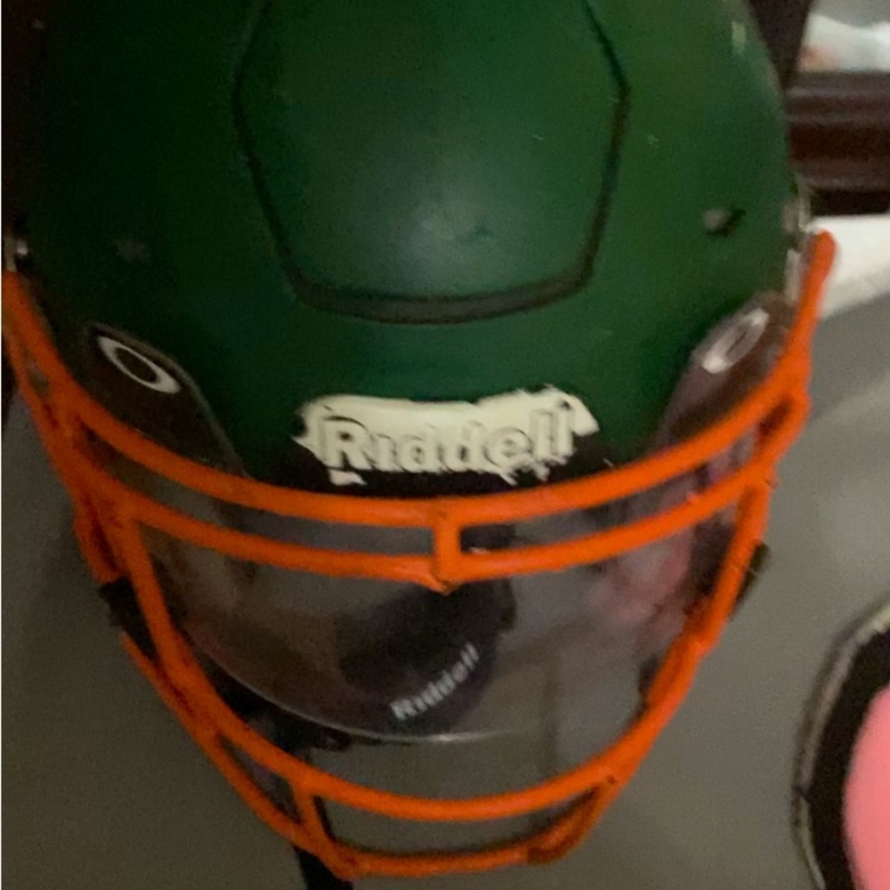 Riddell speed flex large used paddin a little loose but is good